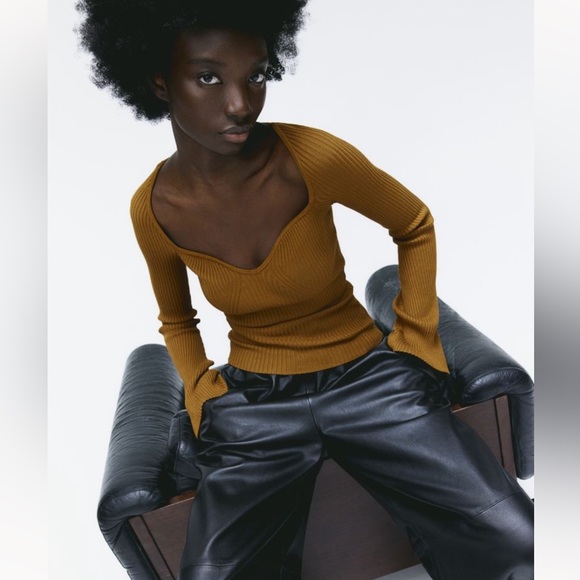 Knit Top - Picture 2 of 8